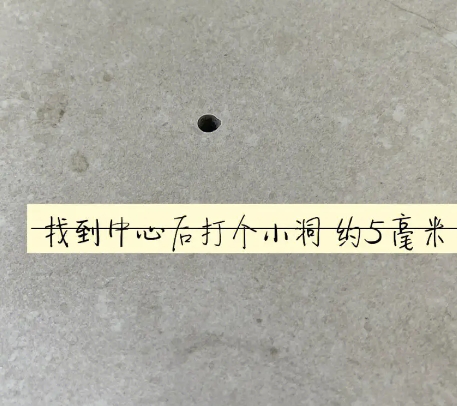 溪湖瓷砖空鼓维修公司专业解答在瓷砖铺贴过程中，如果砂料搅拌不均匀，将会带来以下问题